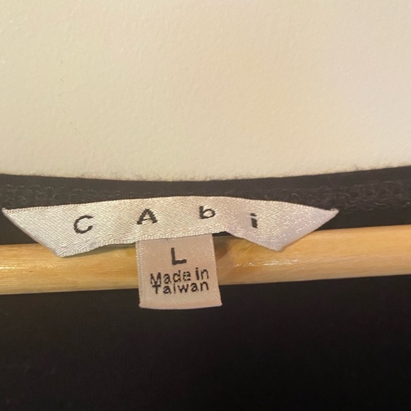 CAbi Black Rayon Long Sleeve Shirt Droop Boat Twist - Picture 2 of 3